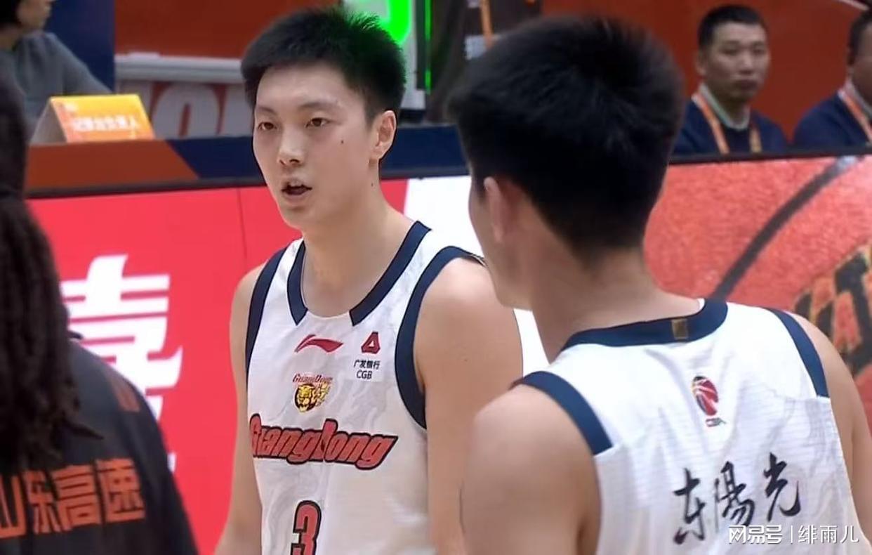NBA直播-暴跌至积分榜第6！广东最强大腿接近报销，杜锋失去争冠底牌！